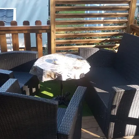 Chalet Kamp alanı *